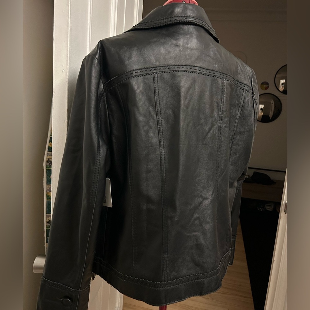 Classic Black Leather Blazer Jacket - Picture 4 of 7